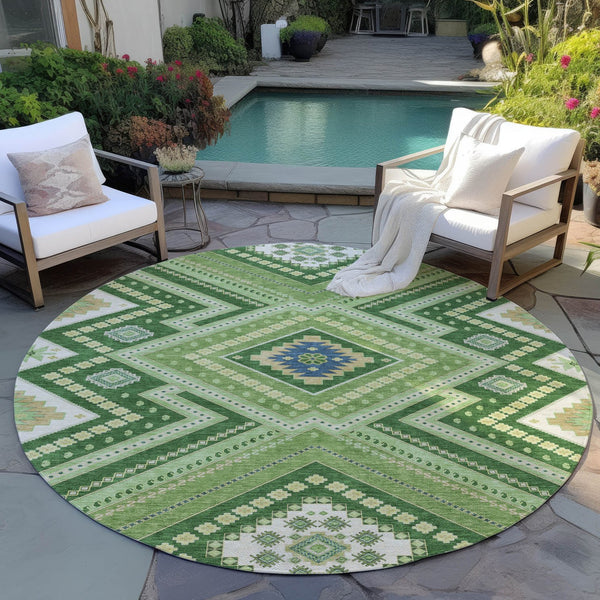 Homeroots 3' Beige Gray Ivory Tribal Washable Area Rug For Indoor Outdoor Use - Durable And Stylish Design 8' Round Polyester 598120