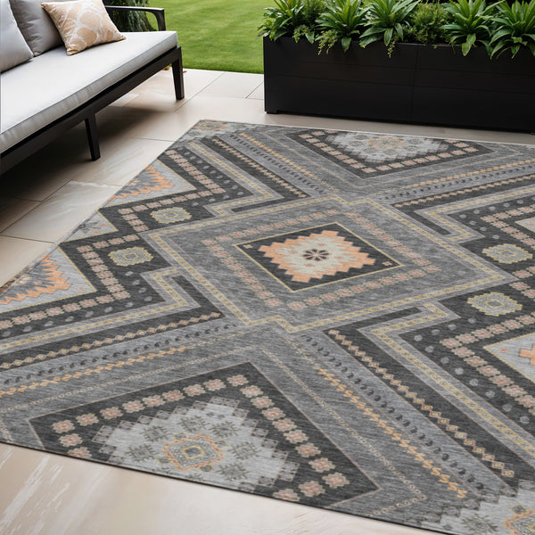 Homeroots 3' Beige Gray Ivory Tribal Washable Area Rug For Indoor Outdoor Use - Durable And Stylish Design 5' X 8' Polyester 598125