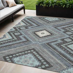 Homeroots 3' Beige Gray Ivory Tribal Washable Area Rug For Indoor Outdoor Use - Durable And Stylish Design 5' X 8' Polyester 598149