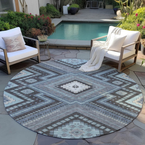 Homeroots 3' Beige Gray Ivory Tribal Washable Area Rug For Indoor Outdoor Use - Durable And Stylish Design 8' Round Polyester 598150