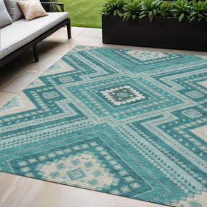 Homeroots 3' Beige Gray Ivory Tribal Washable Area Rug For Indoor Outdoor Use - Durable And Stylish Design 5' X 8' Polyester 598155