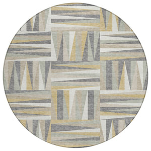HomeRoots 5' Stylish Beige Gray and Ivory Geometric Washable Area Rug for Indoor Outdoor Spaces, Durable Design 8' Round 598234