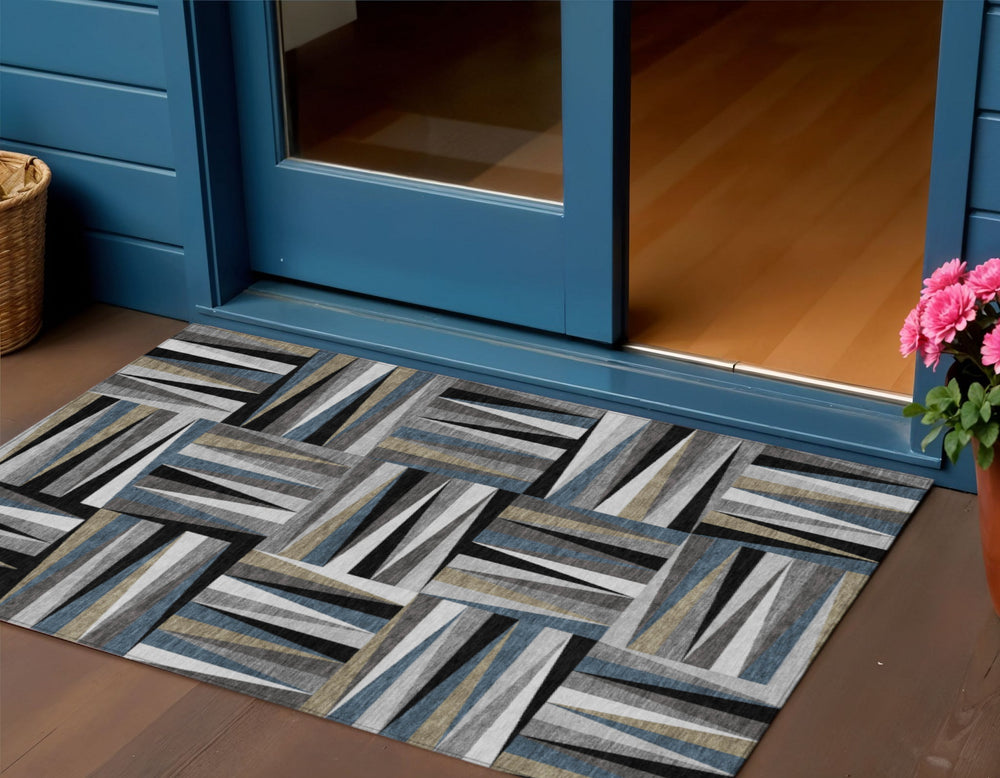 Homeroots 3' Stylish Geometric Beige Gray Ivory Washable Area Rug For Indoor And Outdoor Spaces, Durable Design 3' X 5' Polyester 598238