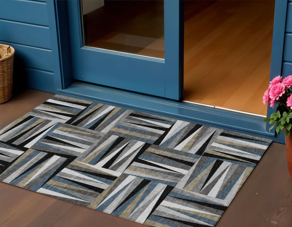 Homeroots 3' Stylish Geometric Beige Gray Ivory Washable Area Rug For Indoor And Outdoor Spaces, Durable Design 3' X 5' Polyester 598238