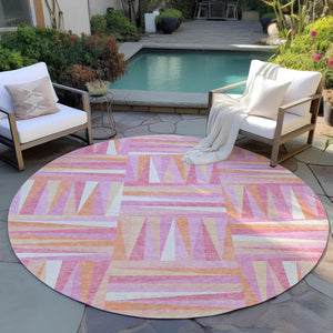Homeroots 3' Stylish Geometric Beige Gray Ivory Washable Area Rug For Indoor And Outdoor Spaces, Durable Design 8' Round Polyester 598246