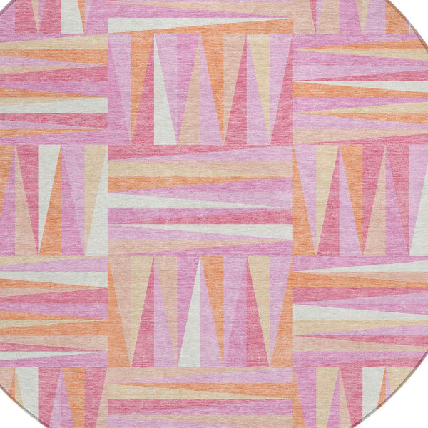 Homeroots 3' Stylish Geometric Beige Gray Ivory Washable Area Rug For Indoor And Outdoor Spaces, Durable Design 8' Round Polyester 598246