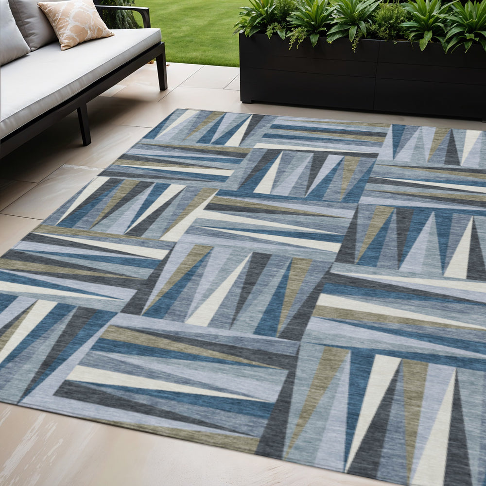 Homeroots 3' Stylish Geometric Beige Gray Ivory Washable Area Rug For Indoor And Outdoor Spaces, Durable Design 5' X 8' Polyester 598251