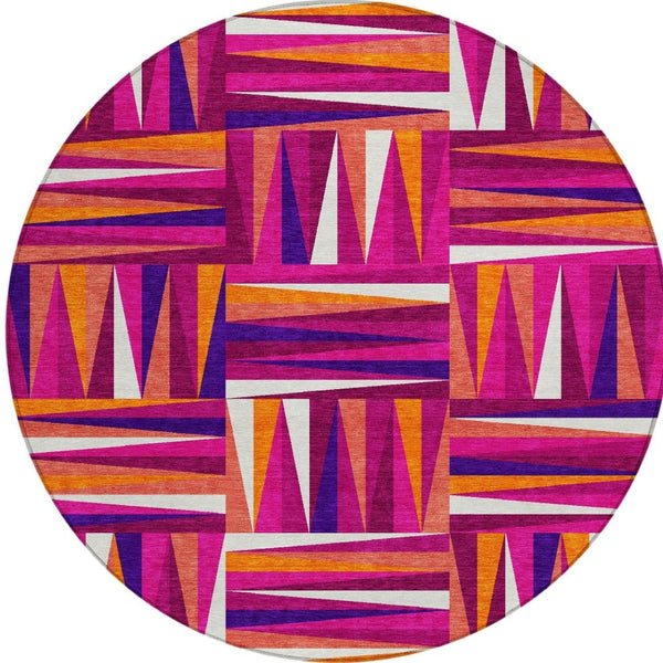 Homeroots 3' Stylish Geometric Beige Gray Ivory Washable Area Rug For Indoor And Outdoor Spaces, Durable Design 8' Round Polyester 598258