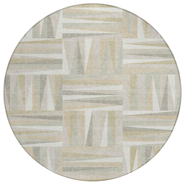 HomeRoots 5' Ivory Beige and Gray Geometric Area Rug - Durable, Washable Design for Indoor & Outdoor Spaces 8' Round 598270