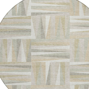 Homeroots 3' Stylish Geometric Beige Gray Ivory Washable Area Rug For Indoor And Outdoor Spaces, Durable Design 8' Round Polyester 598270