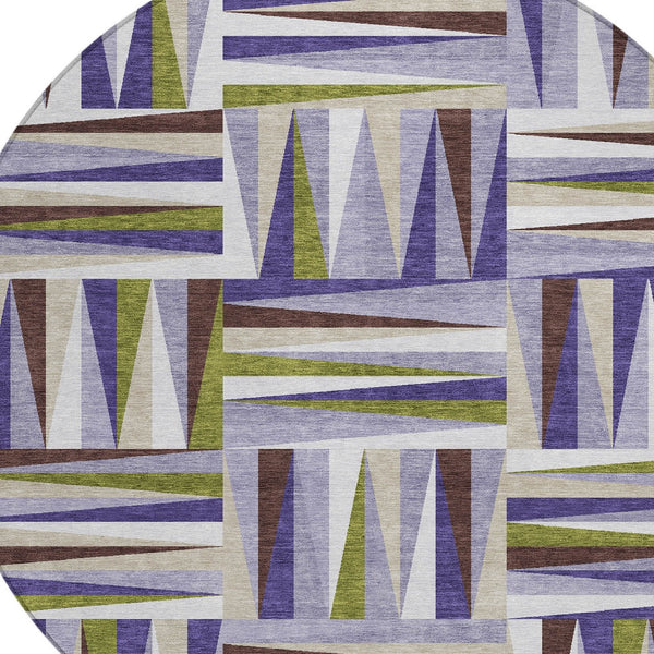 Homeroots 3' Stylish Geometric Beige Gray Ivory Washable Area Rug For Indoor And Outdoor Spaces, Durable Design 8' Round Polyester 598276