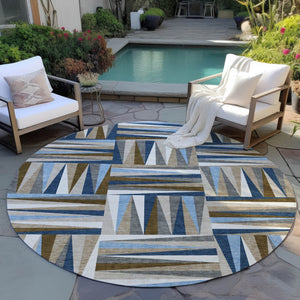 Homeroots 3' Stylish Geometric Beige Gray Ivory Washable Area Rug For Indoor And Outdoor Spaces, Durable Design 8' Round Polyester 598282