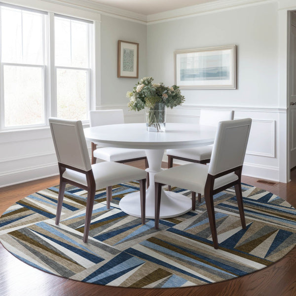 Homeroots 3' Stylish Geometric Beige Gray Ivory Washable Area Rug For Indoor And Outdoor Spaces, Durable Design 8' Round Polyester 598282