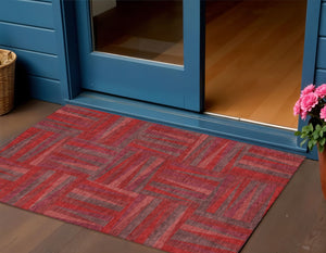 Homeroots 3' Stylish Geometric Beige Gray Ivory Washable Area Rug For Indoor And Outdoor Spaces, Durable Design 3' X 5' Polyester 598298