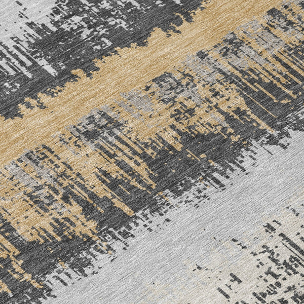 Homeroots 3' Striped Artichoke Green Beige Ivory Washable Area Rug For Indoor Outdoor Spaces, Durable Design 8' Round Polyester 598354