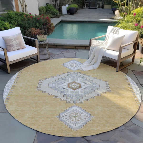 Homeroots 3' Black Gold And Gray Oriental Rug - Stylish Washable Indoor Outdoor Area Rug For Any Space 8' Round Polyester 598408