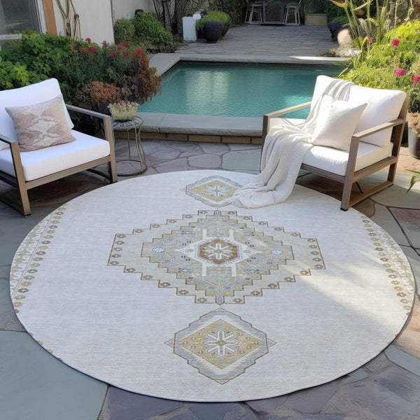 Homeroots 3' Black Gold And Gray Oriental Rug - Stylish Washable Indoor Outdoor Area Rug For Any Space 8' Round Polyester 598420