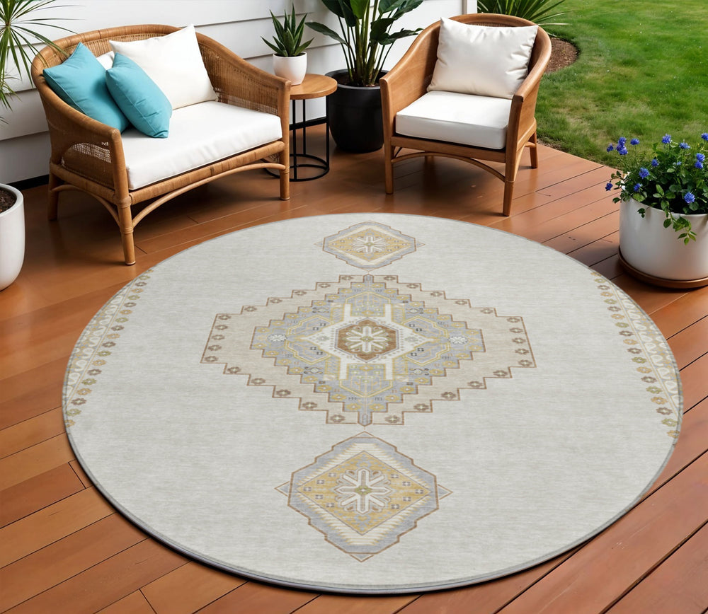 Homeroots 3' Black Gold And Gray Oriental Rug - Stylish Washable Indoor Outdoor Area Rug For Any Space 8' Round Polyester 598420