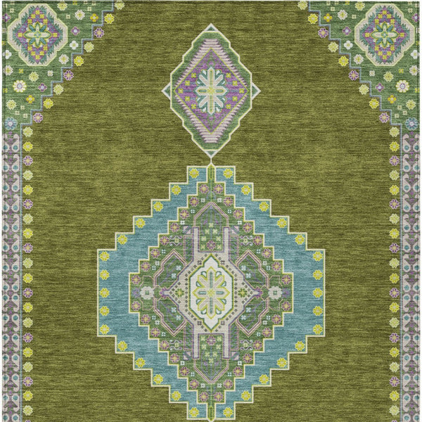 Homeroots 3' Black Gold And Gray Oriental Rug - Stylish Washable Indoor Outdoor Area Rug For Any Space 8' X 10' Polyester 598433