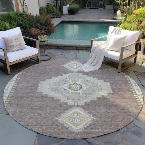 Homeroots 3' Black Gold And Gray Oriental Rug - Stylish Washable Indoor Outdoor Area Rug For Any Space 8' Round Polyester 598450