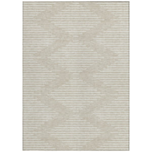 Homeroots 3' Beige And Ivory Geometric Washable Area Rug - Perfect For Indoor And Outdoor Spaces, Durable Design 5' X 8' Polyester 598527