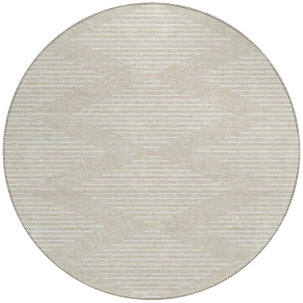 Homeroots 3' Beige And Ivory Geometric Washable Area Rug - Perfect For Indoor And Outdoor Spaces, Durable Design 8' Round Polyester 598528
