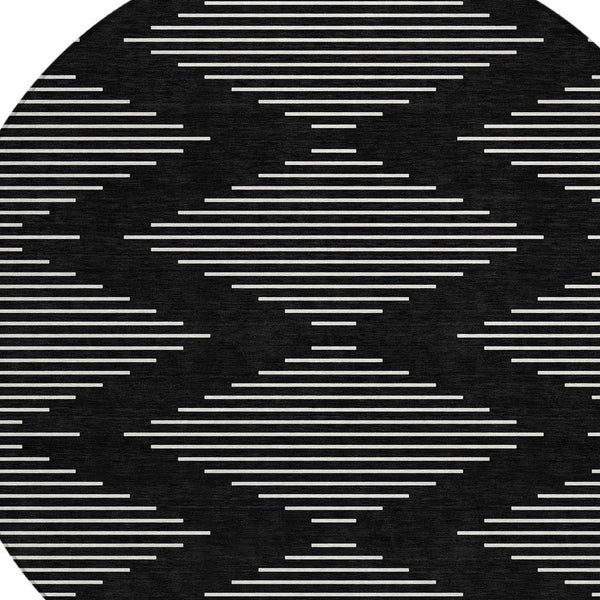 Homeroots 3' Beige And Ivory Geometric Washable Area Rug - Perfect For Indoor And Outdoor Spaces, Durable Design 8' Round Polyester 598534