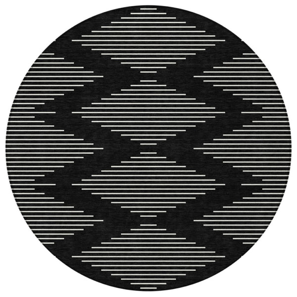 Homeroots 3' Beige And Ivory Geometric Washable Area Rug - Perfect For Indoor And Outdoor Spaces, Durable Design 8' Round Polyester 598534