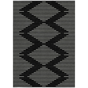 Homeroots 3' Beige And Ivory Geometric Washable Area Rug - Perfect For Indoor And Outdoor Spaces, Durable Design 8' X 10' Polyester 598535