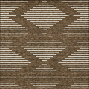 Homeroots 3' Beige And Ivory Geometric Washable Area Rug - Perfect For Indoor And Outdoor Spaces, Durable Design 5' X 8' Polyester 598539