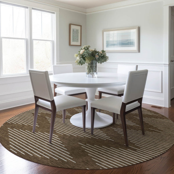 Homeroots 3' Beige And Ivory Geometric Washable Area Rug - Perfect For Indoor And Outdoor Spaces, Durable Design 8' Round Polyester 598540