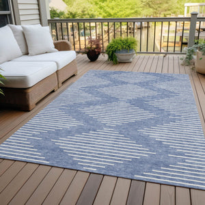 Homeroots 3' Beige And Ivory Geometric Washable Area Rug - Perfect For Indoor And Outdoor Spaces, Durable Design 10' X 14' Polyester 598555