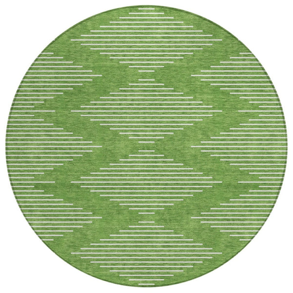 HomeRoots 5' Geometric Green and Ivory Washable Area Rug for Indoor and Outdoor Spaces - Stain Resistant Design 8' Round 598564