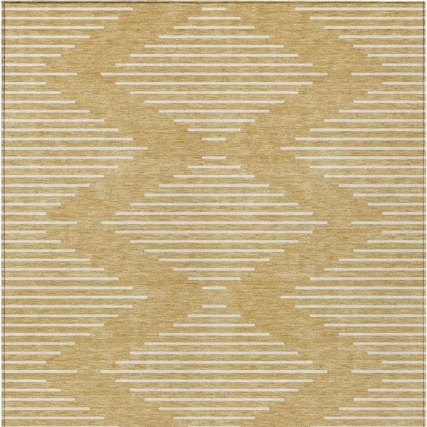 Homeroots 3' Beige And Ivory Geometric Washable Area Rug - Perfect For Indoor And Outdoor Spaces, Durable Design 5' X 8' Polyester 598569