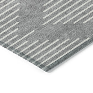Homeroots 3' Beige And Ivory Geometric Washable Area Rug - Perfect For Indoor And Outdoor Spaces, Durable Design 5' X 8' Polyester 598575
