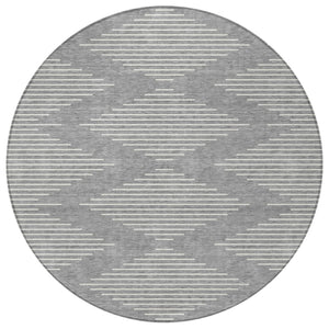 Homeroots 3' Beige And Ivory Geometric Washable Area Rug - Perfect For Indoor And Outdoor Spaces, Durable Design 8' Round Polyester 598576