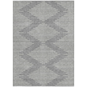 Homeroots 3' Beige And Ivory Geometric Washable Area Rug - Perfect For Indoor And Outdoor Spaces, Durable Design 10' X 14' Polyester 598579
