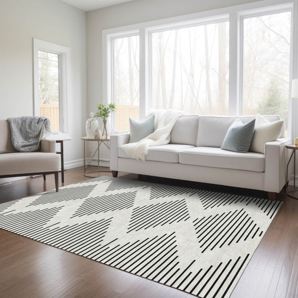 Homeroots 3' Beige And Ivory Geometric Washable Area Rug - Perfect For Indoor And Outdoor Spaces, Durable Design 9' X 12' Polyester 598584