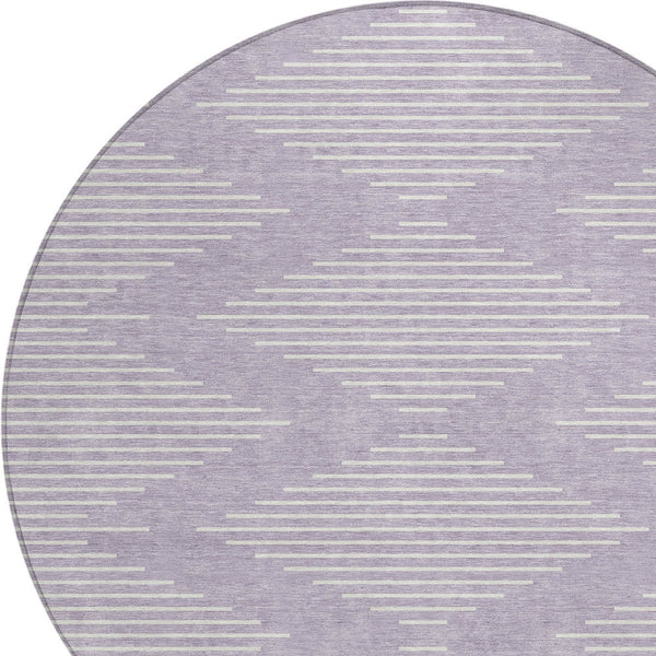 Homeroots 3' Beige And Ivory Geometric Washable Area Rug - Perfect For Indoor And Outdoor Spaces, Durable Design 8' Round Polyester 598588