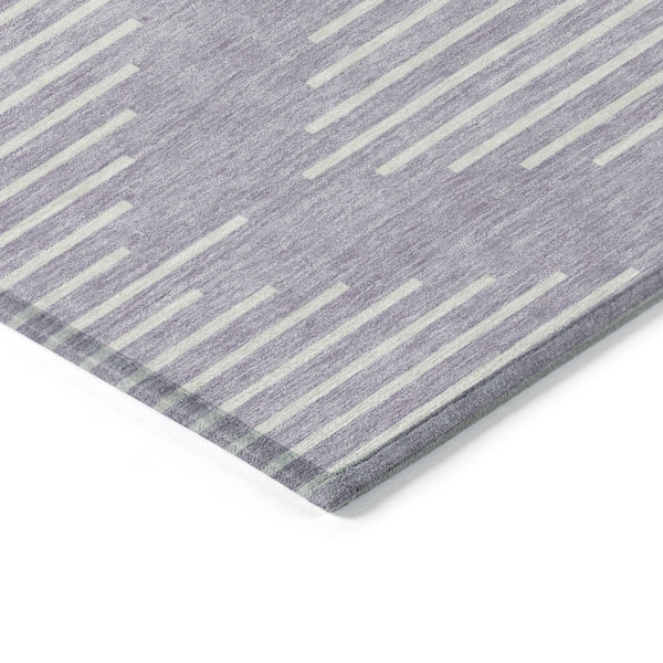 Homeroots 3' Beige And Ivory Geometric Washable Area Rug - Perfect For Indoor And Outdoor Spaces, Durable Design 8' X 10' Polyester 598589