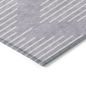 Homeroots 3' Beige And Ivory Geometric Washable Area Rug - Perfect For Indoor And Outdoor Spaces, Durable Design 10' X 14' Polyester 598591