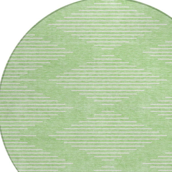 Homeroots 3' Beige And Ivory Geometric Washable Area Rug - Perfect For Indoor And Outdoor Spaces, Durable Design 8' Round Polyester 598594