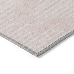 Homeroots 3' Beige And Ivory Geometric Washable Area Rug - Perfect For Indoor And Outdoor Spaces, Durable Design 3' X 5' Polyester 598604
