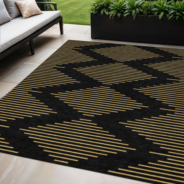 Homeroots 3' Aqua And Green Geometric Washable Area Rug For Indoor And Outdoor Spaces – Durable And Stylish Decor 5' X 8' Polyester 598723