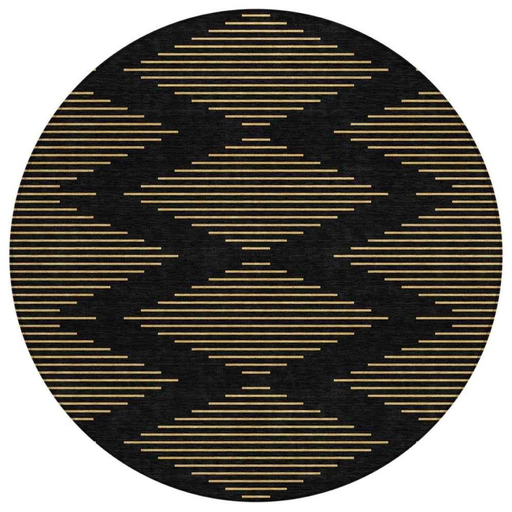 HomeRoots 5' Stylish Black and Beige Geometric Area Rug for Indoor or Outdoor Use - Durable, Washable Design 8' Round 598724