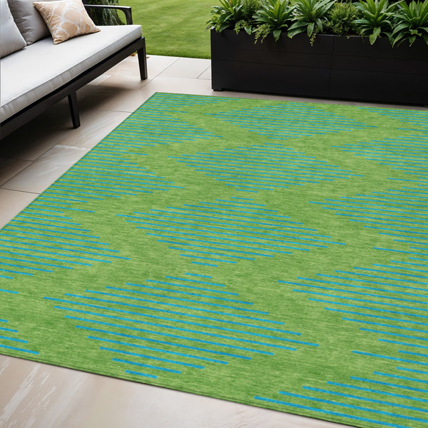 Homeroots 3' Aqua And Green Geometric Washable Area Rug For Indoor And Outdoor Spaces – Durable And Stylish Decor 5' X 8' Polyester 598735