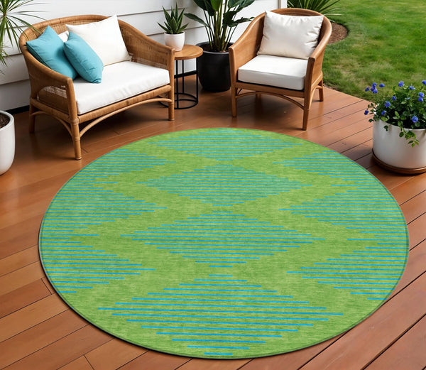 Homeroots 3' Aqua And Green Geometric Washable Area Rug For Indoor And Outdoor Spaces – Durable And Stylish Decor 8' Round Polyester 598736