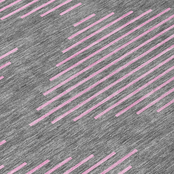 Homeroots 3' Aqua And Green Geometric Washable Area Rug For Indoor And Outdoor Spaces – Durable And Stylish Decor 8' Round Polyester 598748