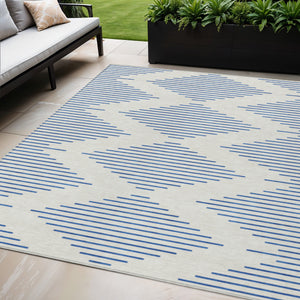 Homeroots 3' Aqua And Green Geometric Washable Area Rug For Indoor And Outdoor Spaces – Durable And Stylish Decor 5' X 8' Polyester 598753