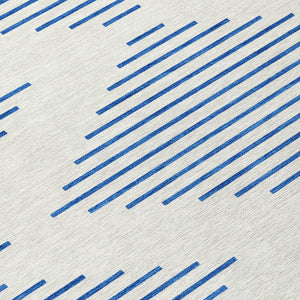 Homeroots 3' Aqua And Green Geometric Washable Area Rug For Indoor And Outdoor Spaces – Durable And Stylish Decor 8' Round Polyester 598754